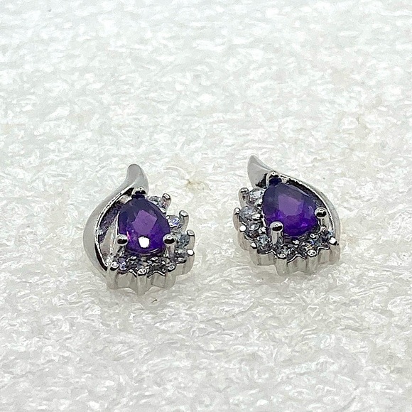 VTG Prime Art & Jewel Amethyst CZ? Stone Sterling Silver Stud Earrings - Picture 2 of 7